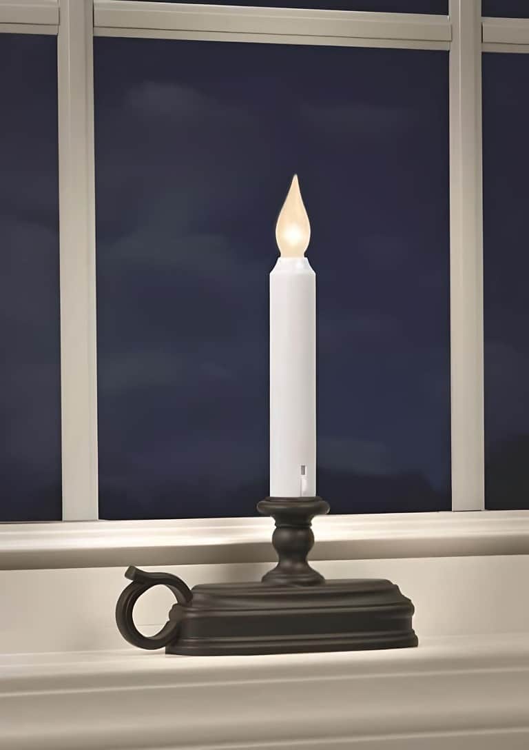FPC1325 LED Holiday Window Candles-Two Flame Colors