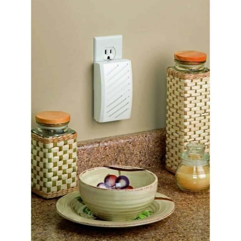 RC3250 Carlon Wireless Doorbell Kit in Use Installed